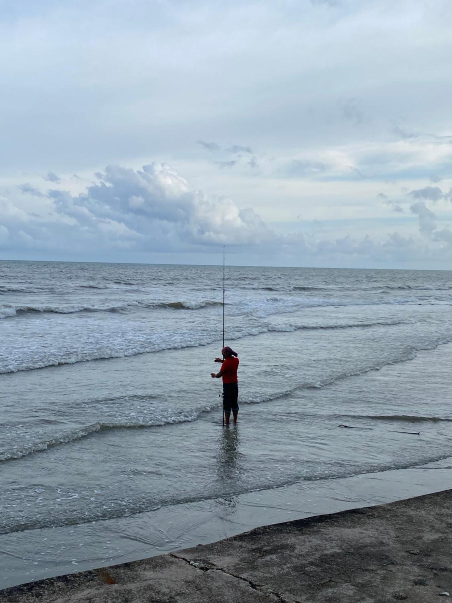 Blackstone Beach Resort Kuantan Esterno foto